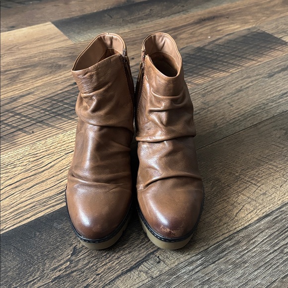 Diba True Next Day Wedge Booties Platform Cognac Brown Leather Ankle Boot Sz 8.5 - Picture 5 of 9